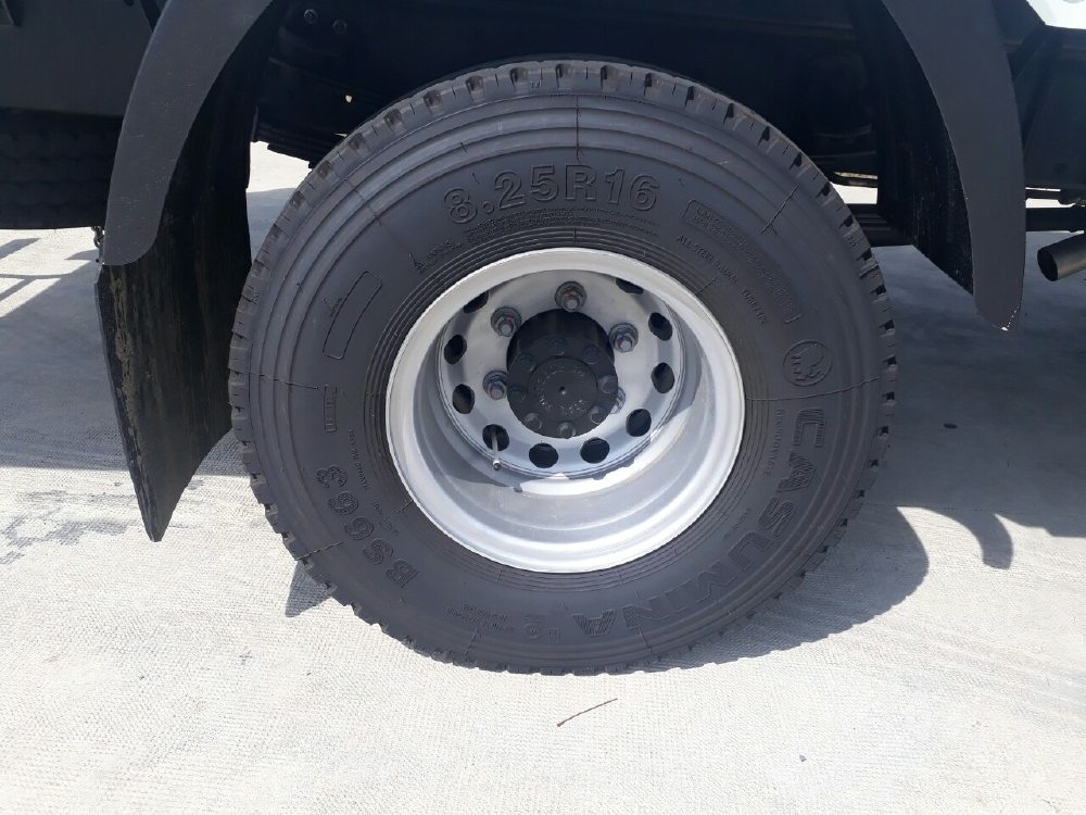 MITSUBISHI FUSO CANTER - XE TẢI CAO CẤP XUẤT XỨ NHẬT BẢN
