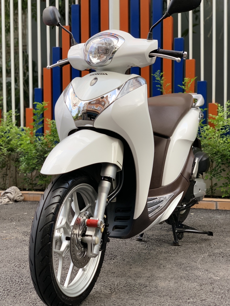 Bán SH mode cuối 2014 màu Trắng quá đẹp