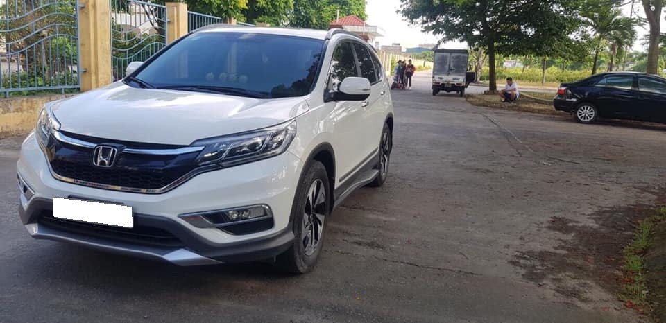 Cần bán xe Crv 2015, bản 2.4, phom mới, màu trắng ngọc trinh.