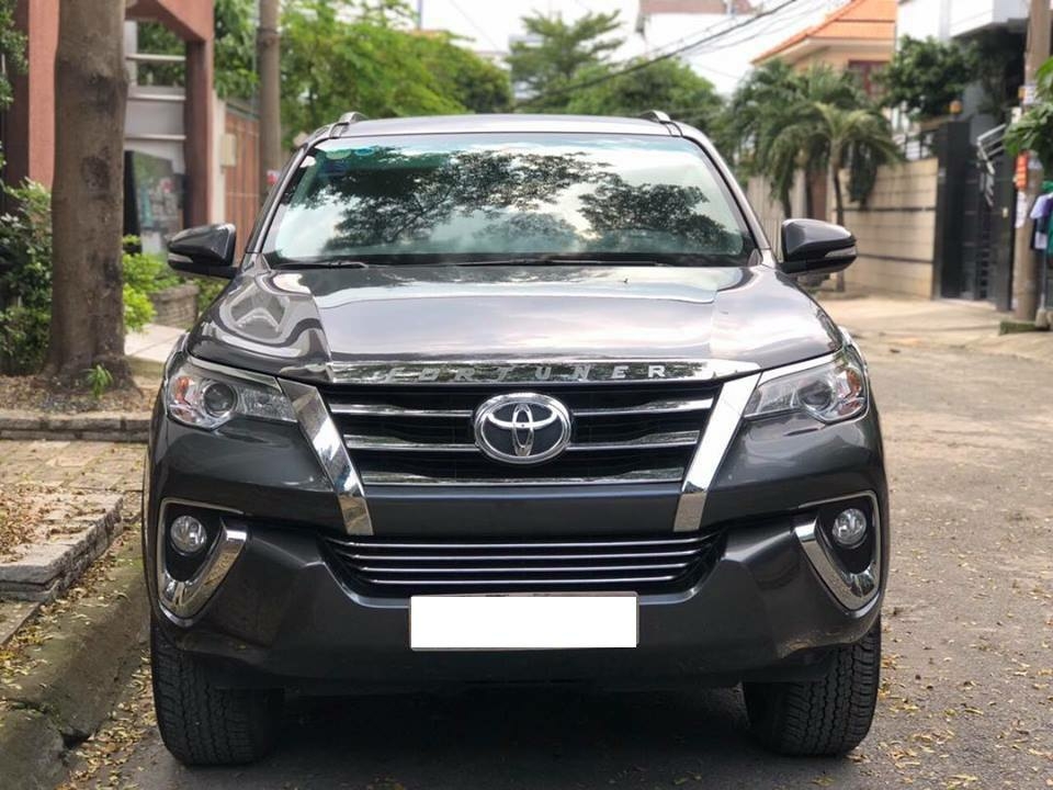 Bán Toyota Fortuner Xám 2017 tự động xăng nhập Indonesia.