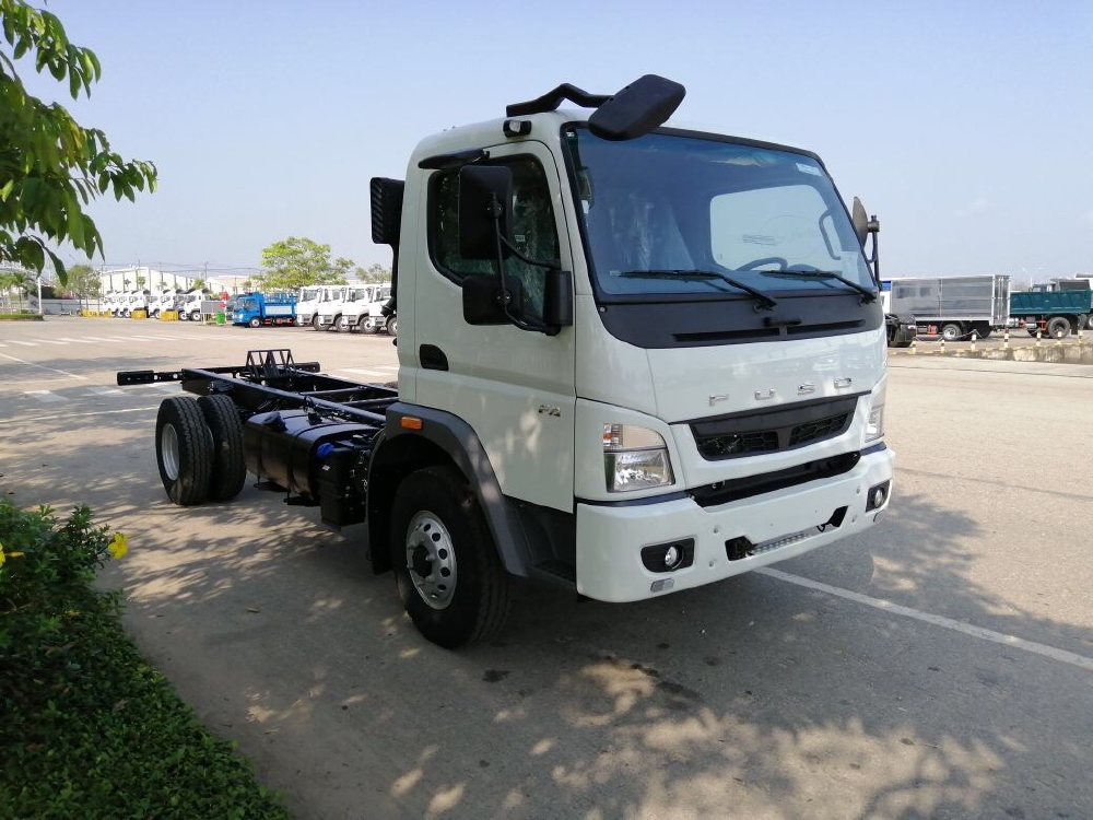 MITSUBISHI FUSO CANTER - XE TẢI CAO CẤP XUẤT XỨ NHẬT BẢN