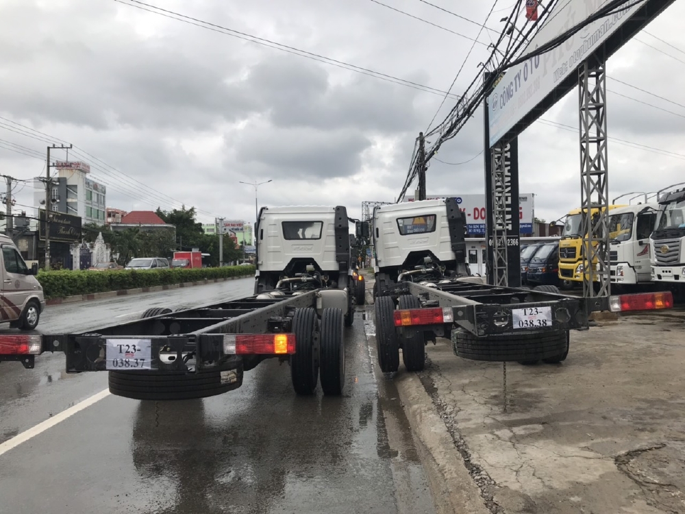 Bán Xe tải FAW 8 Faw 8 tấn - Faw 7t3 thùng siêu dài - Đại lý bán xe tải 8 tấn thùng dài
