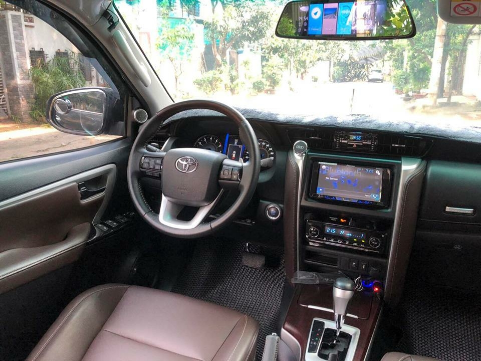 Bán Toyota Fortuner Xám 2017 tự động xăng nhập Indonesia.