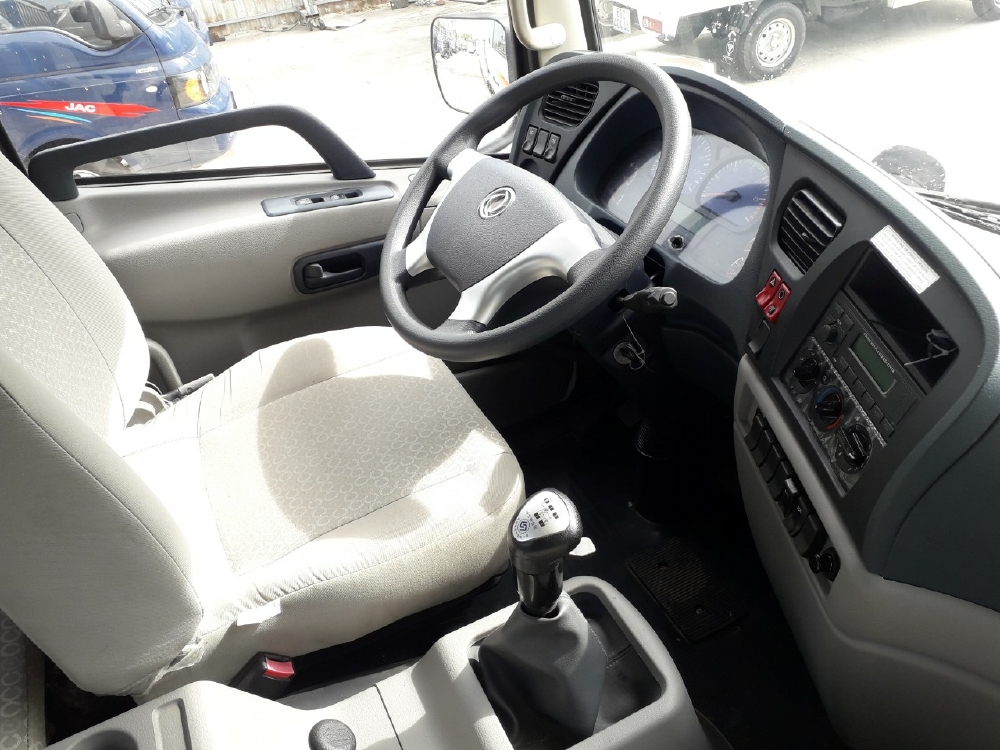 Xe b180 9 tấn thùng dài 7.5m đời 2019 tiêu chuẩn khí thải Euro5
