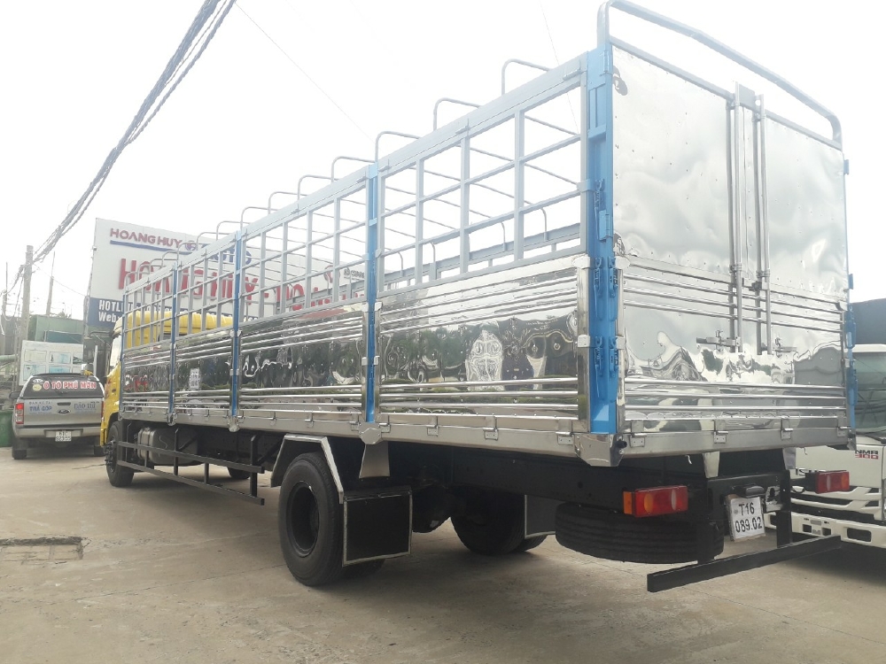 Xe tải Dongfeng b180 thùng dài 9.5m đời 2019