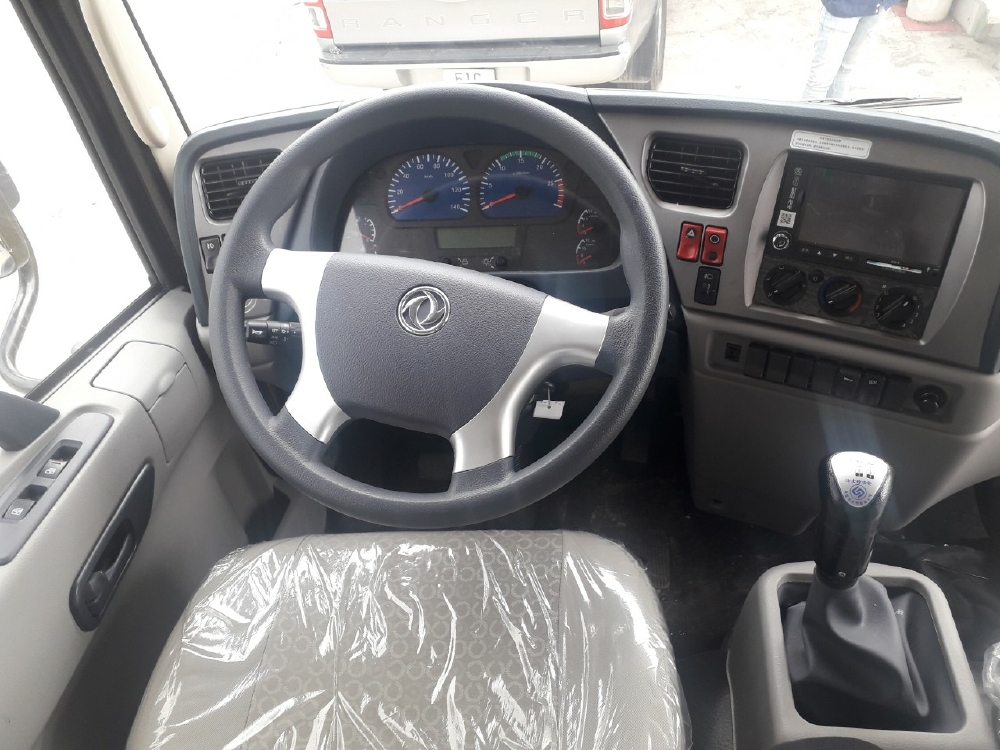 Xe tải Dongfeng b180 thùng dài 9.5m đời 2019
