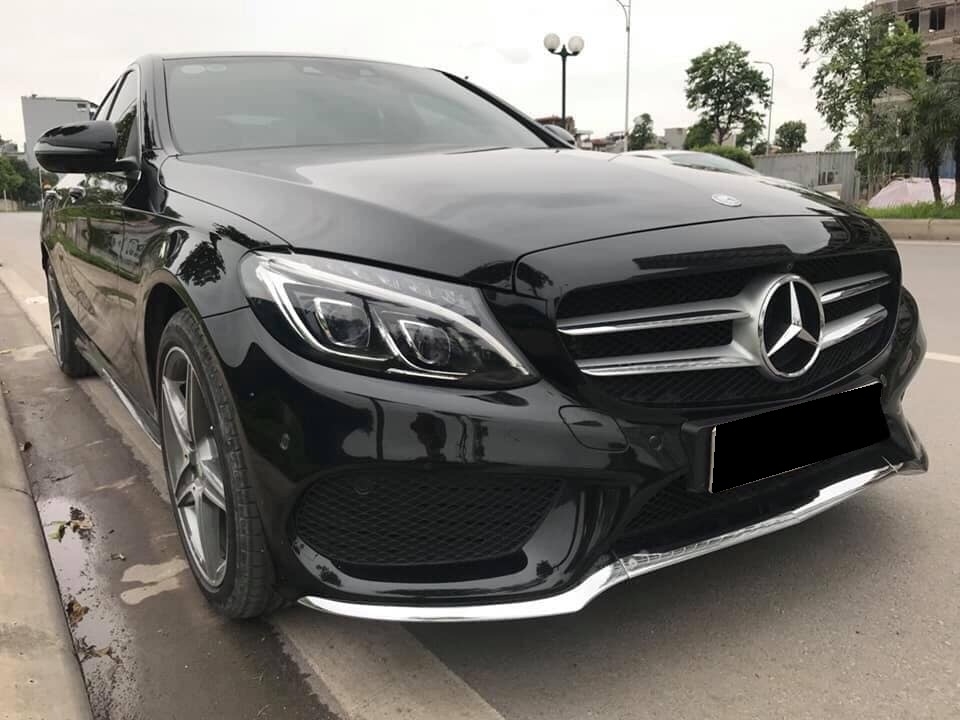 Gia đình cần bán C300 amg 2016, màu đen huyền thoại