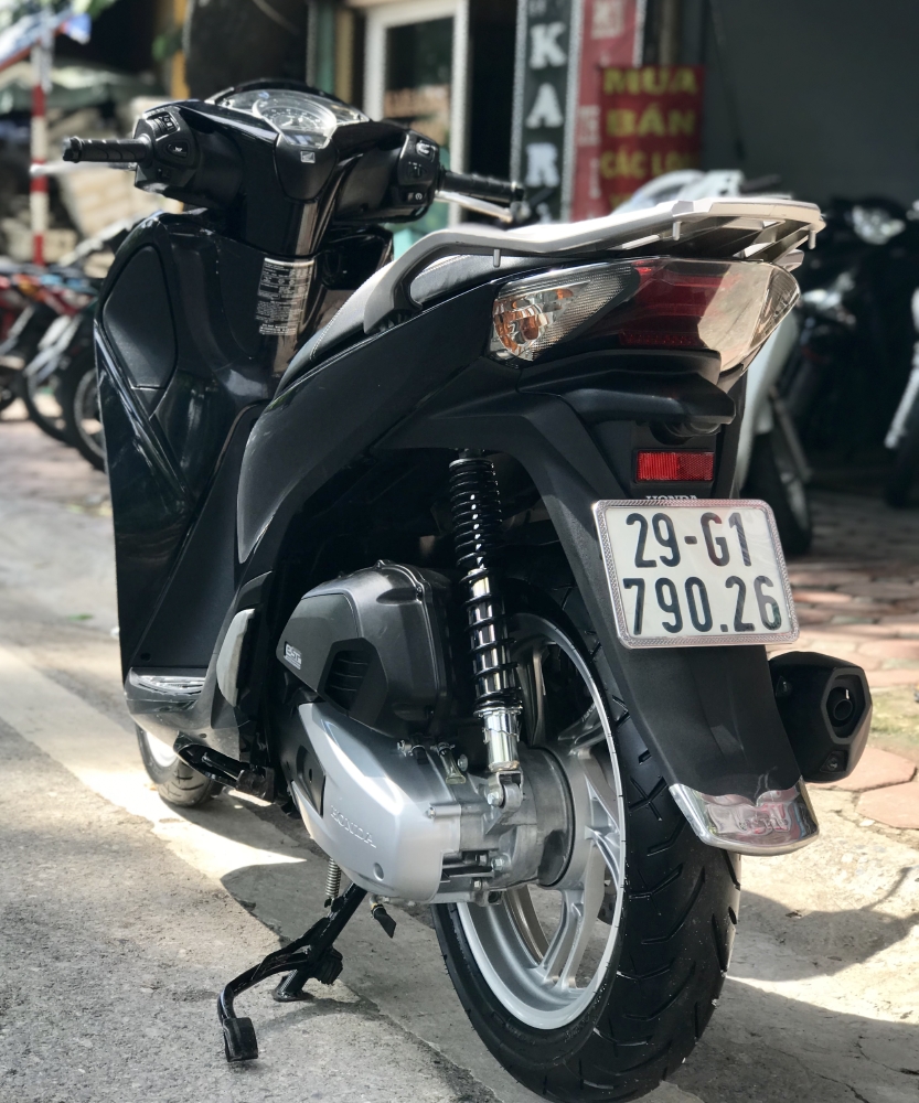 Bán SH Việt 150 ABS cuối 2018 chạy chuẩn 2000km như mới.