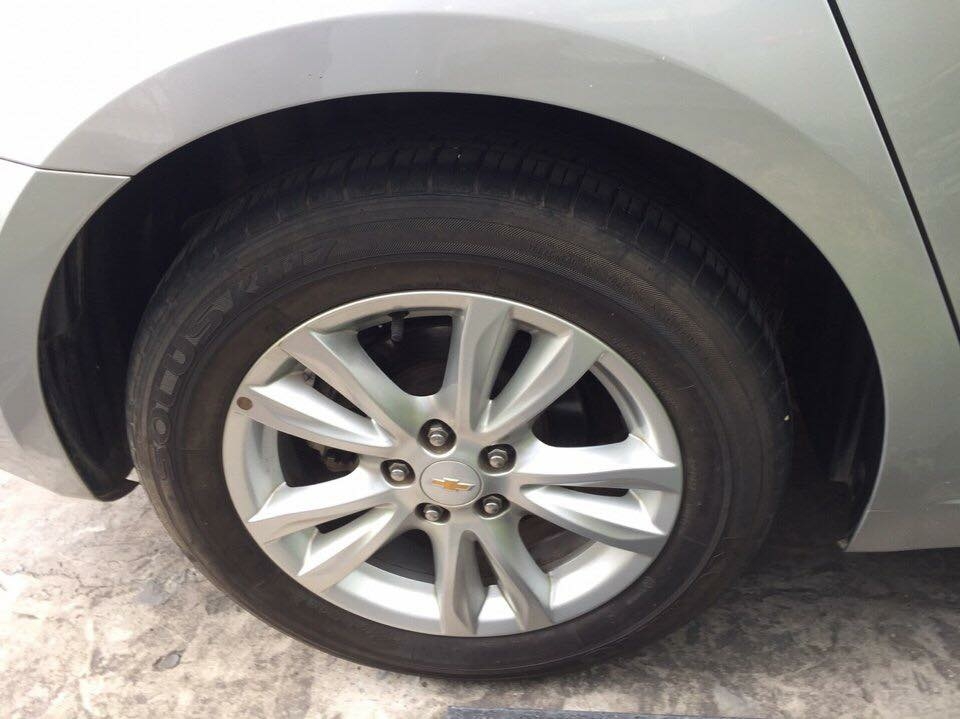 Càn bán xe Cruze 2015, số sàn, màu bạc, gia đình ít dùng