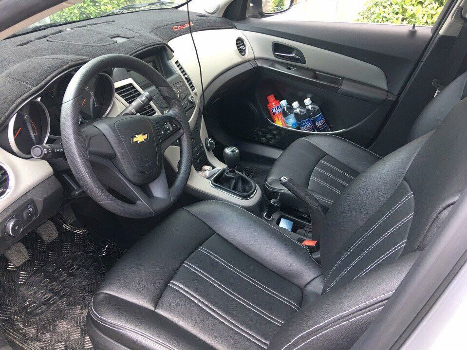 Càn bán xe Cruze 2015, số sàn, màu bạc, gia đình ít dùng