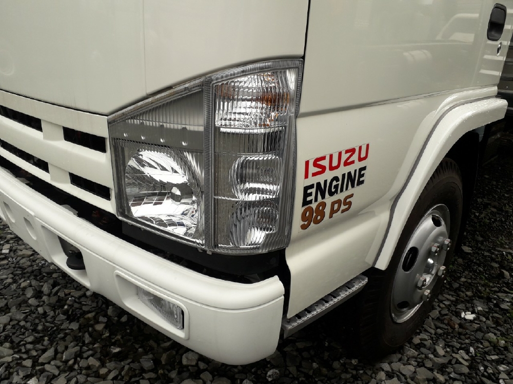 Xe isuzu 1t9 thùng dài 6.2m đời 2019