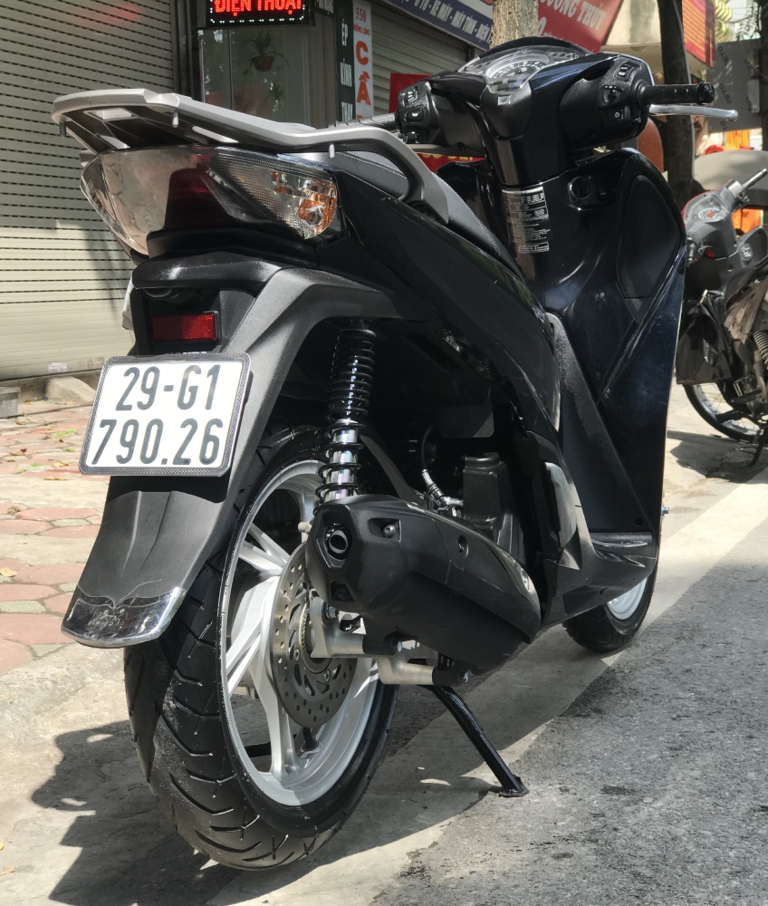 Bán SH Việt 150 ABS cuối 2018 chạy chuẩn 2000km như mới.