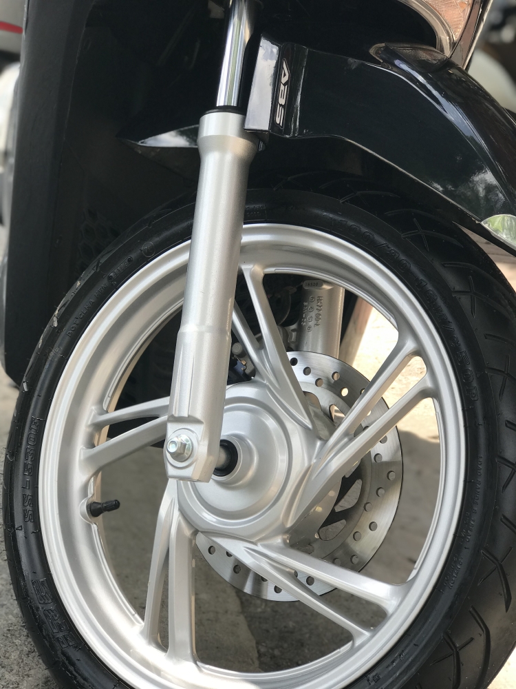 Bán SH Việt 150 ABS cuối 2018 chạy chuẩn 2000km như mới.