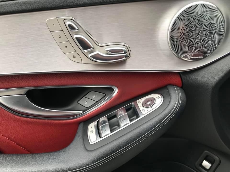 Gia đình cần bán C300 amg 2016, màu đen huyền thoại