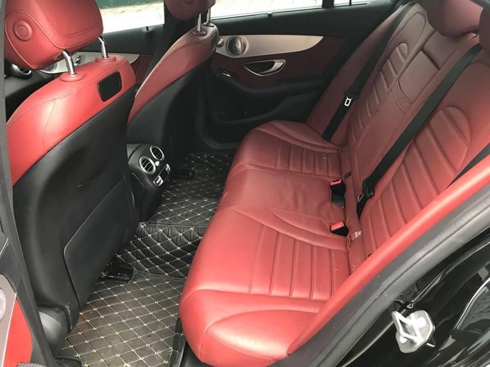 Gia đình cần bán C300 amg 2016, màu đen huyền thoại