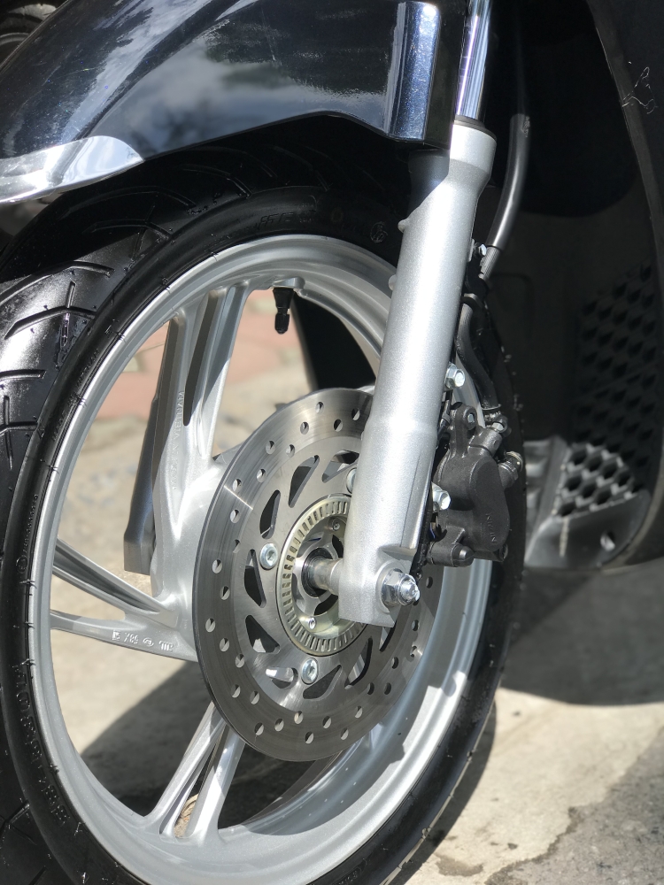 Bán SH Việt 150 ABS cuối 2018 chạy chuẩn 2000km như mới.