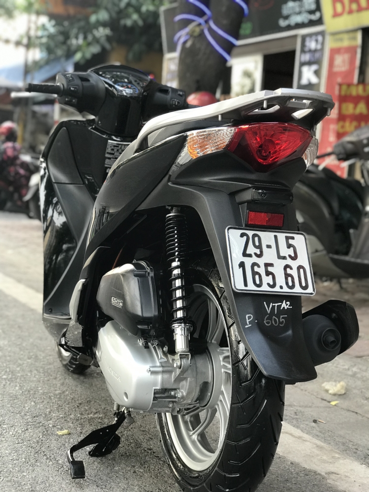 Bán SH Việt 125 cuối 2016 chạy 3000km quá mới