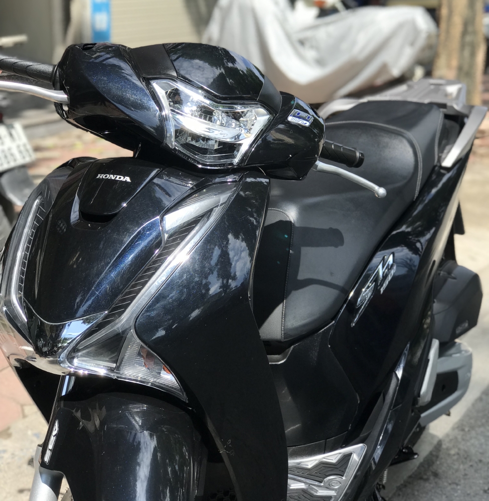 Bán SH Việt 150 ABS cuối 2018 chạy chuẩn 2000km như mới.