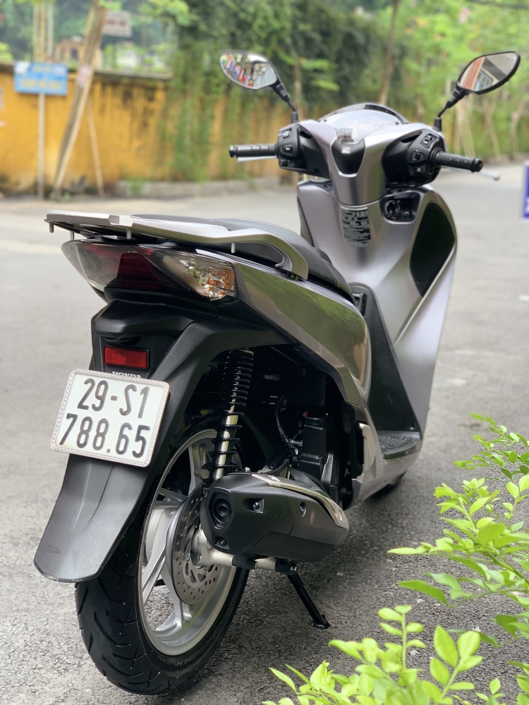 Bán SH Việt 150 CBS cuối 2018 màu Đen Bạc cực mới