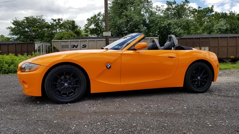 Cần bán BMW Z4, sản xuất 2007, số tự động nhập mỹ, màu cam