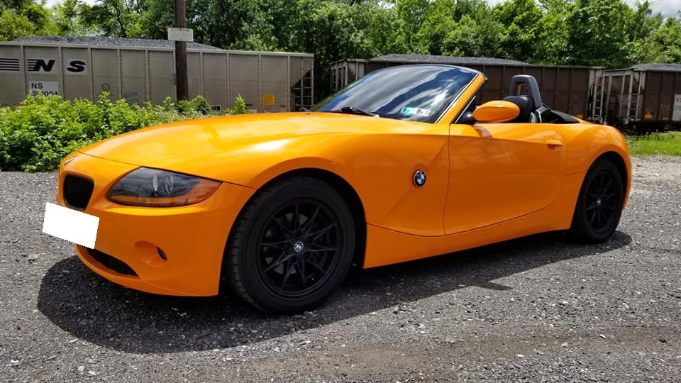 Cần bán BMW Z4, sản xuất 2007, số tự động nhập mỹ, màu cam