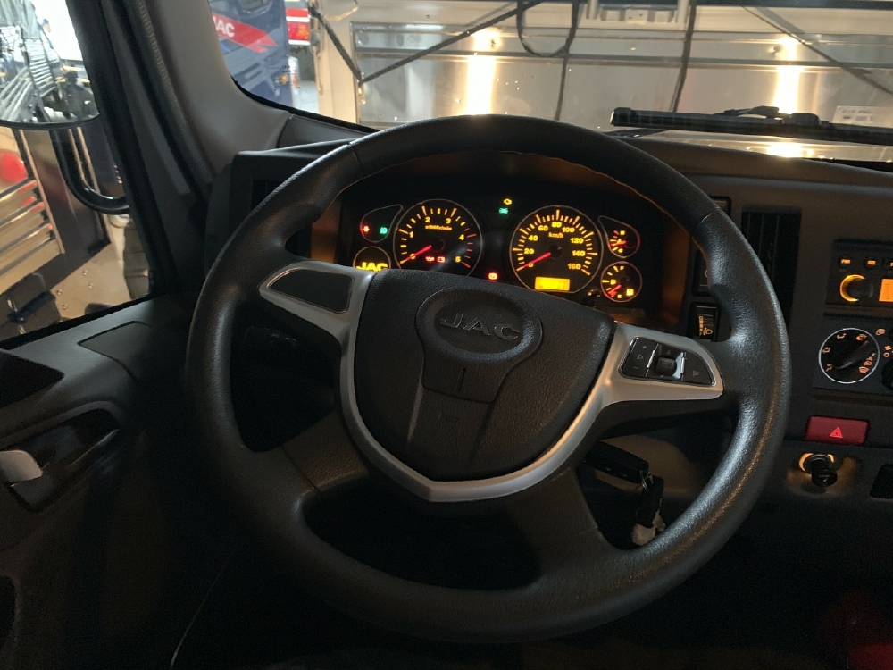 Xe tải jac N200 1.9 tấn động cơ isuzu  đầu vuông| Hỗ trợ trả góp