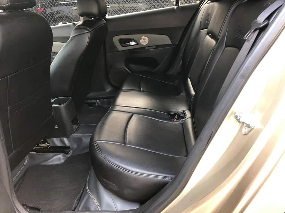 Cần bán xe Cruze 2015, số sàn, màu vàng cát, còn mới tinh