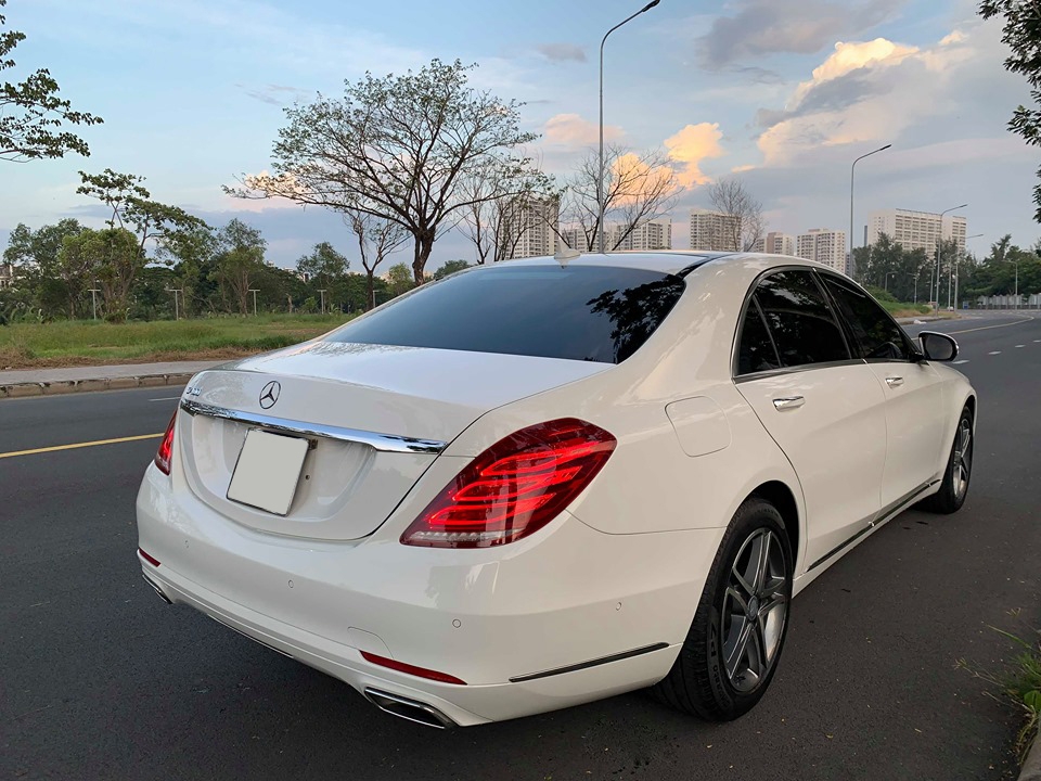 Chính Chủ bán Mercedes S400L màu trắng, sx 2016, odo 2,2 vạn mile, giá tốt