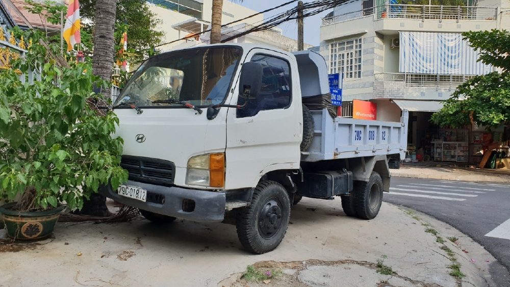 Cần bán xe tải ben 2,5 tấn tại Nha Trang
