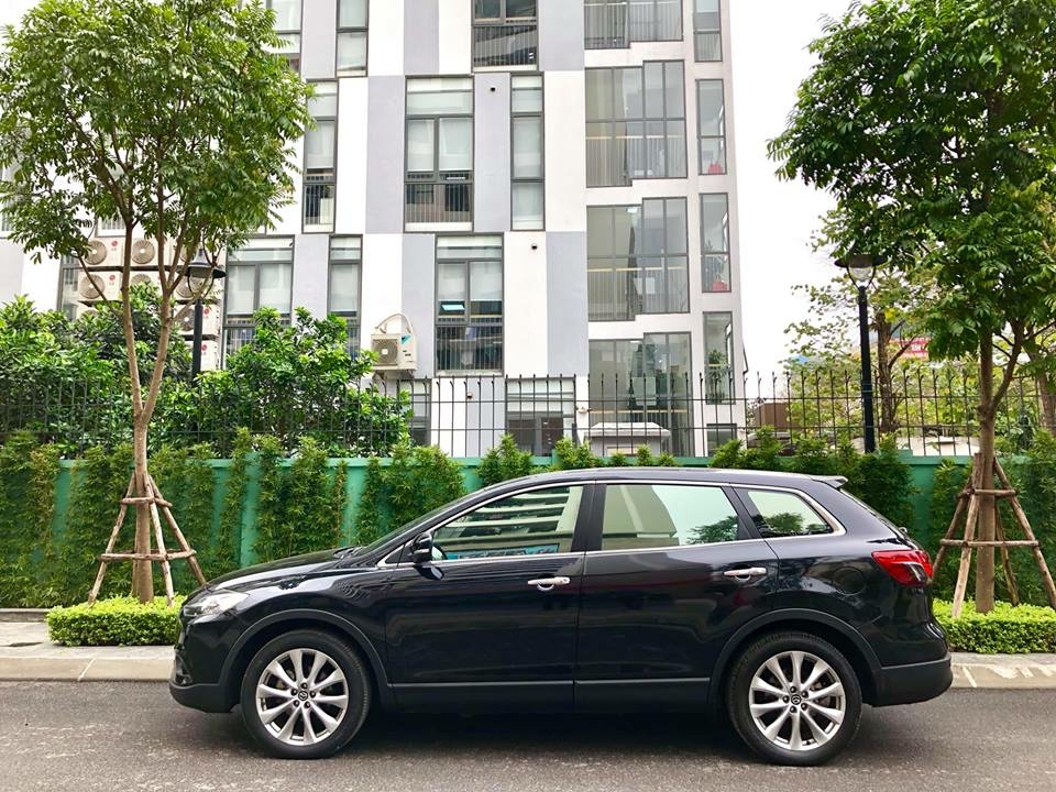 Cần bán xe Cx9, sản xuât 2013, số tự động, nhập nhật, màu đen