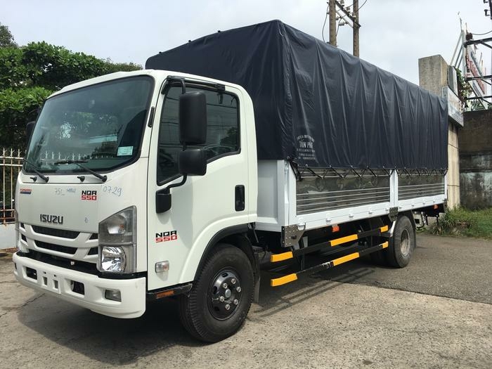 Xe ISUZU NQR
