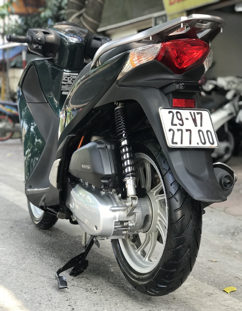 Bán SH việt 125 đời 2016 màu Xanh rêu quá mới