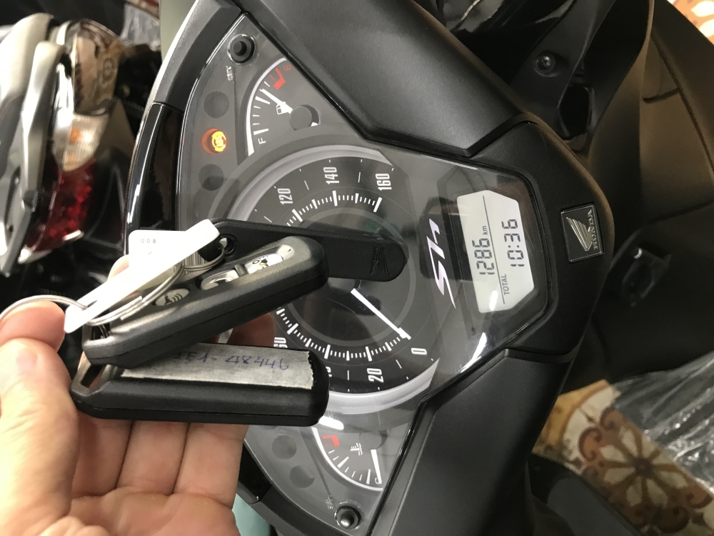 Bán SH Việt 150 ABS 2019 bản cao cấp màu Đen mờ quá mới