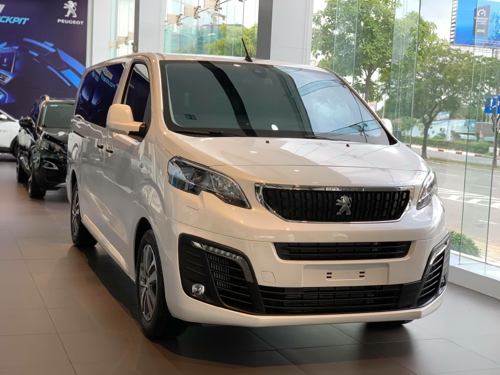 Peugeot Traveller Luxury - Đủ màu - Giao Ngay - Hỗ trợ vay 80%