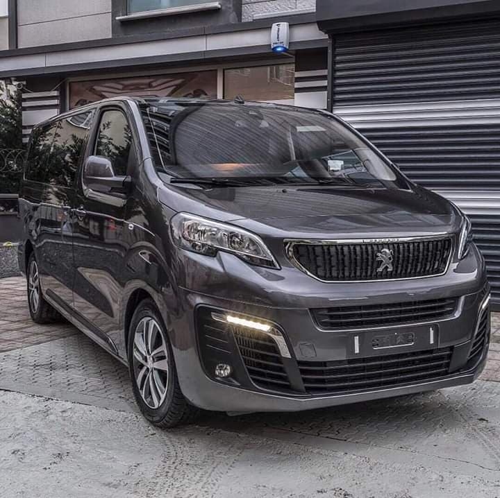 Peugeot Traveller Luxury - Đủ màu - Giao Ngay - Hỗ trợ vay 80%