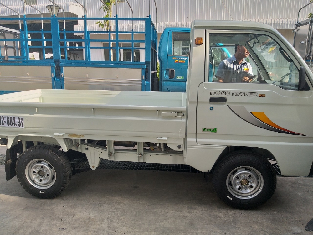 Xe tải 500kg, 700kg, 900kg Vũng Tàu, xe có sẵn giao ngay thủ tục nhanh gọn