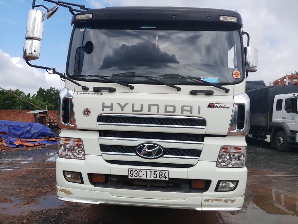 Cần bán xe tải 4 chân hd320 đời 2014 giá canh tranh