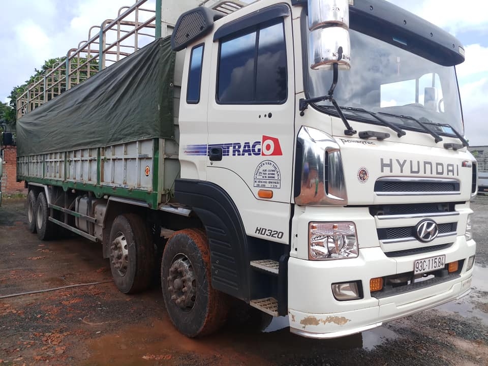 Cần bán xe tải 4 chân hd320 đời 2014 giá canh tranh