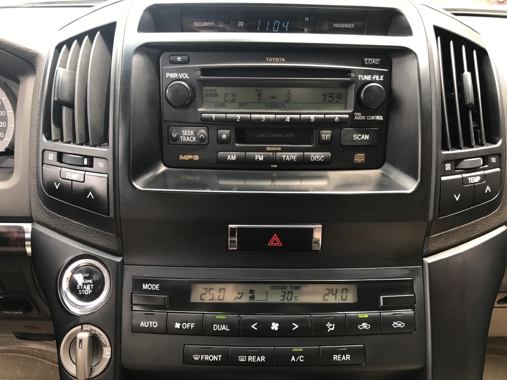 Land Cruiser GXR 2008 đen