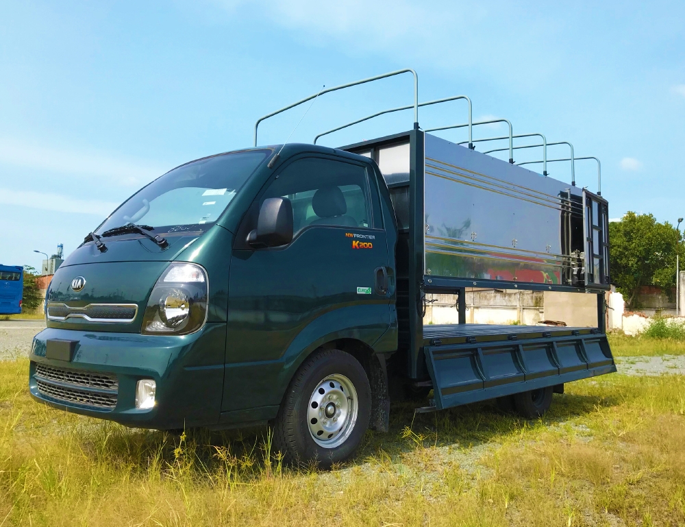 Xe tải Kia K200 thùng mui bạt bửng 2 tấn Xanh Rêu