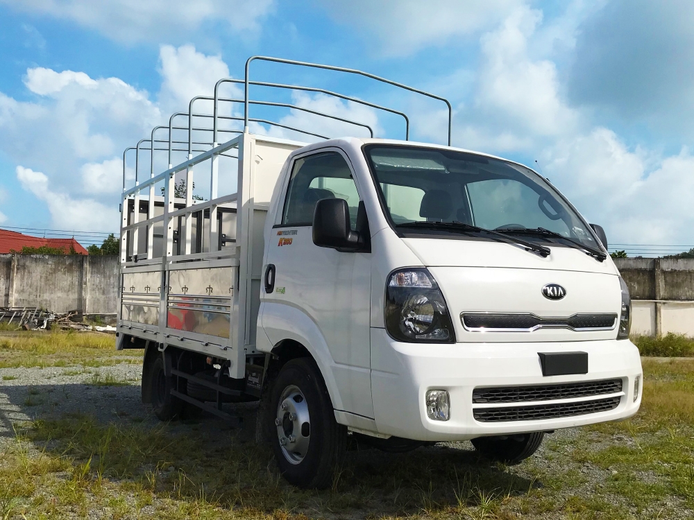 Xe tải Kia K250 thùng mui bạt mở 5 bửng Trắng