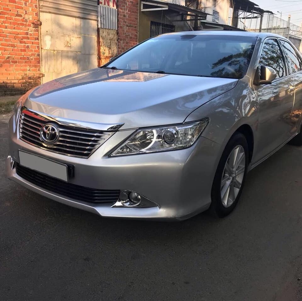 Bán Toyota Camry 2.5Q màu bạc 2012 tự động full