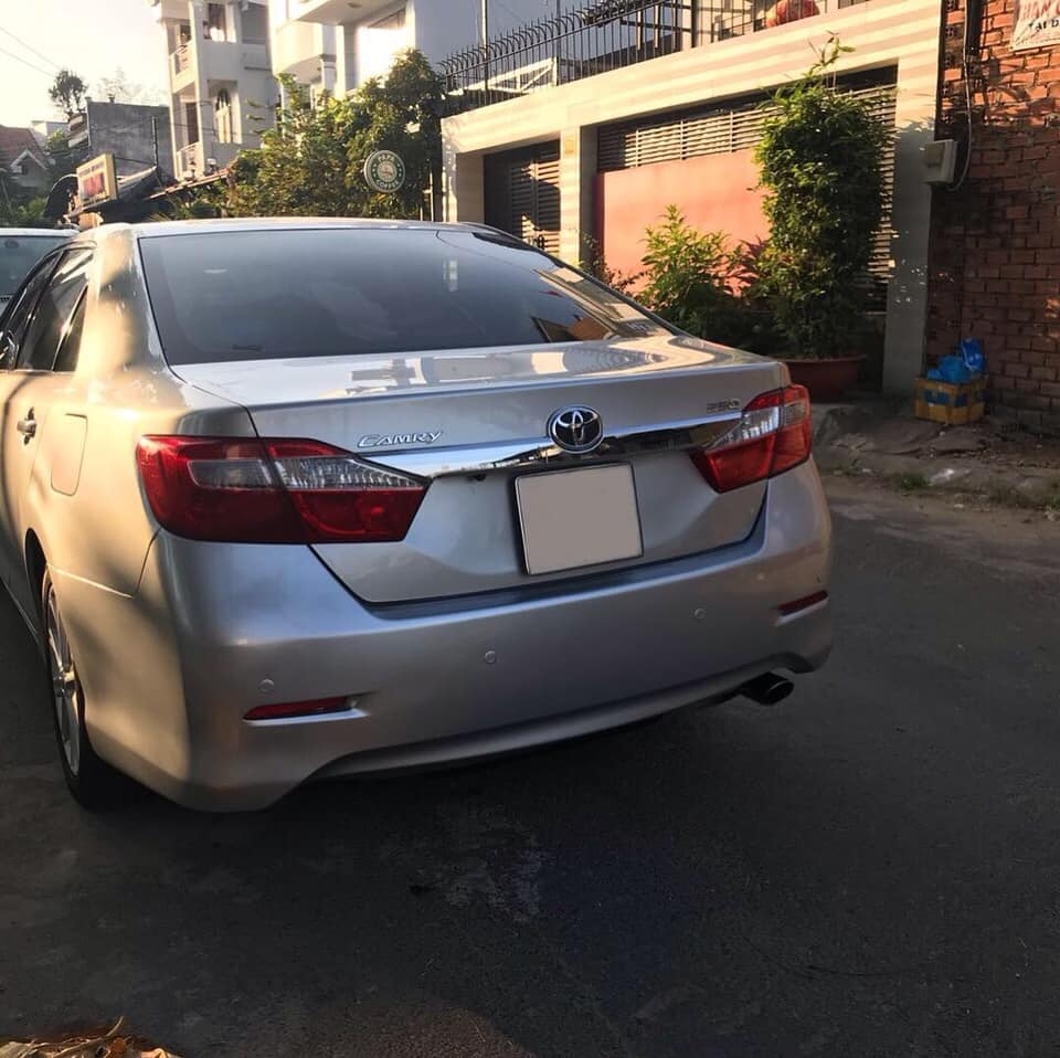 Bán Toyota Camry 2.5Q màu bạc 2012 tự động full