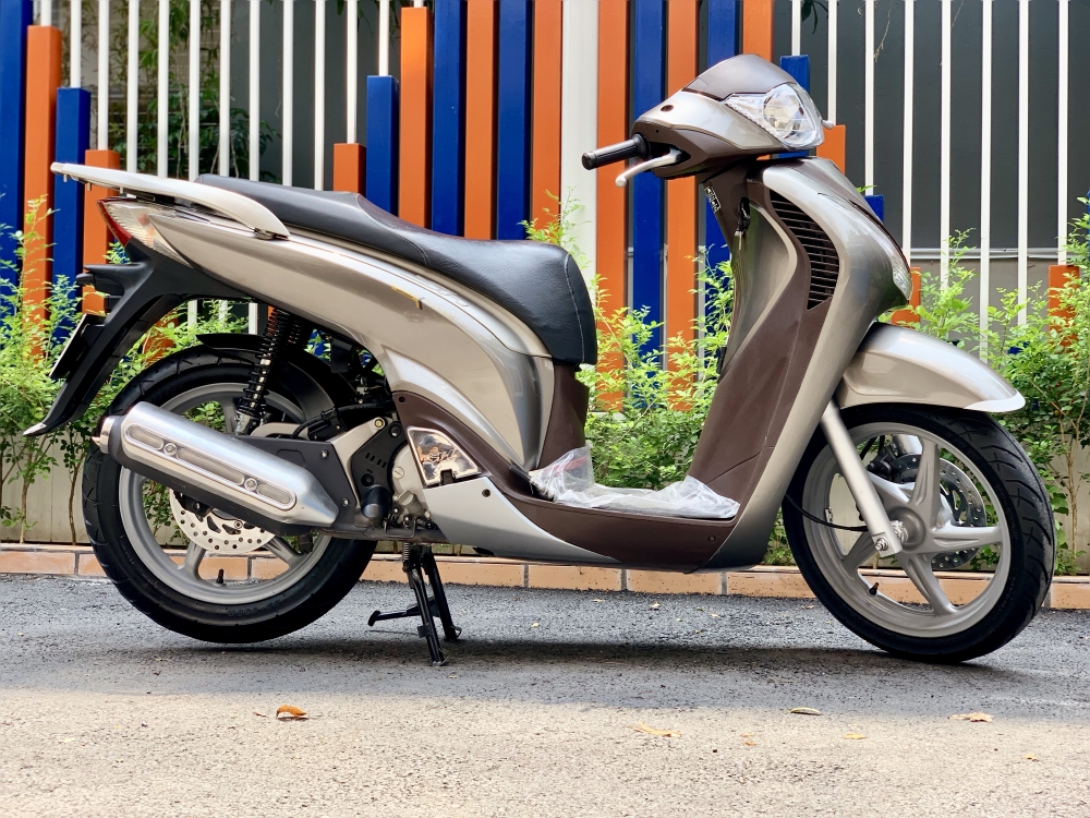 Bán Siêu phẩm SH nhập 125 màu sâmpanh- Biển cực Vip