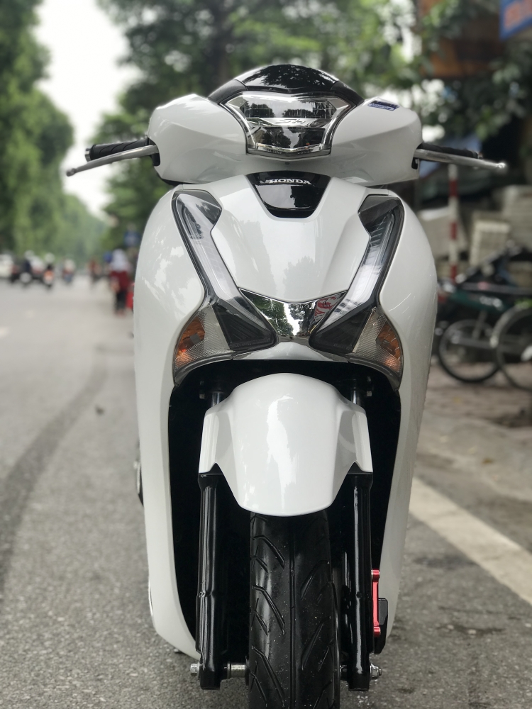 Bán SH Việt 125 CBS 2017 màu Trắng cực đẹp