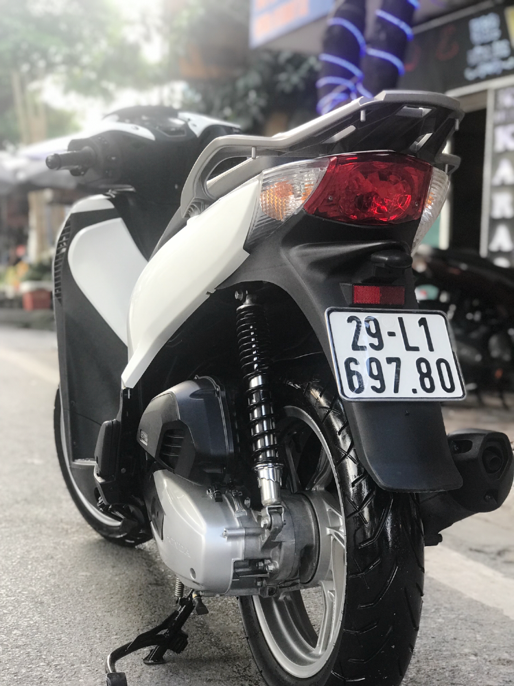 Bán SH Việt 150 ABS cuối 2018 màu Trắng độ nhập cực Chất