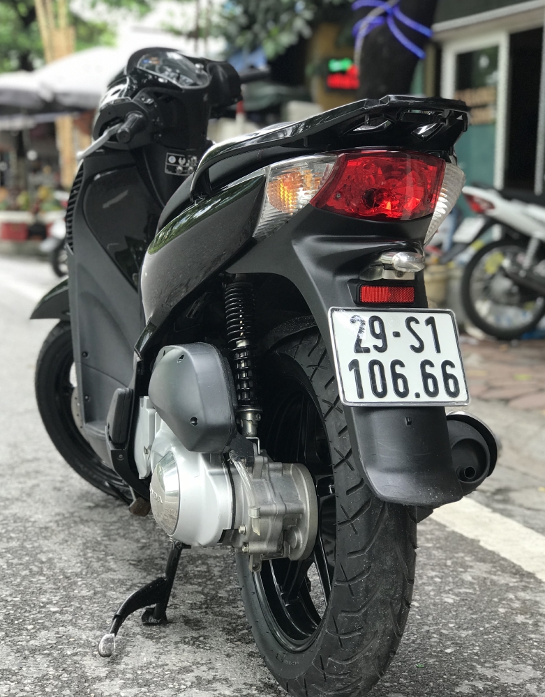 Bán Siêu phẩm SH Nhập 125 cuối 2011 màu Đen- Biển Vip