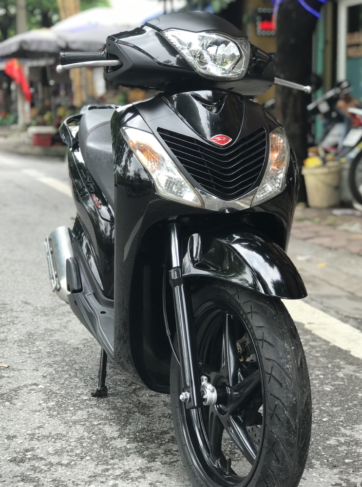 Bán Siêu phẩm SH Nhập 125 cuối 2011 màu Đen- Biển Vip