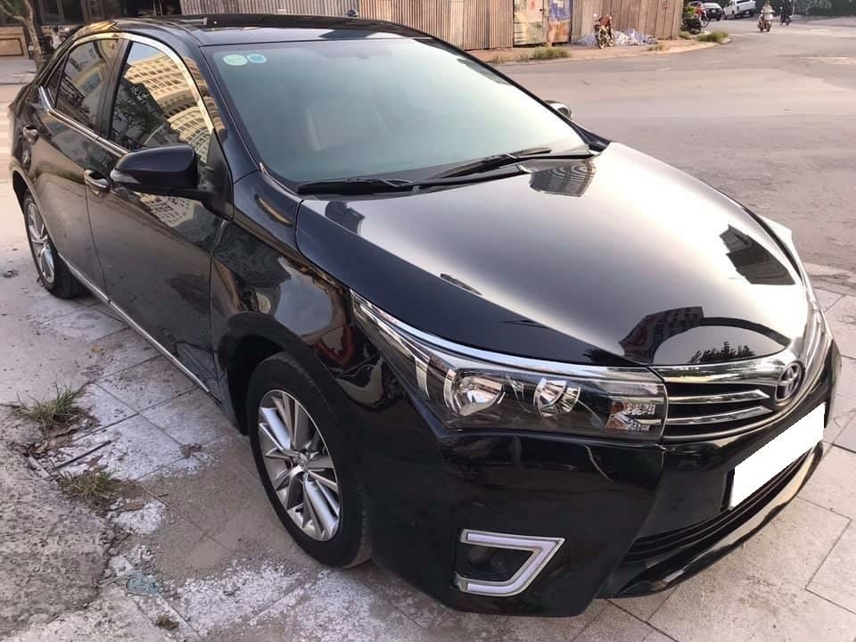 Gia đình cần bán xe Altis 2016, số sàn, màu đen gia đình sử dụng