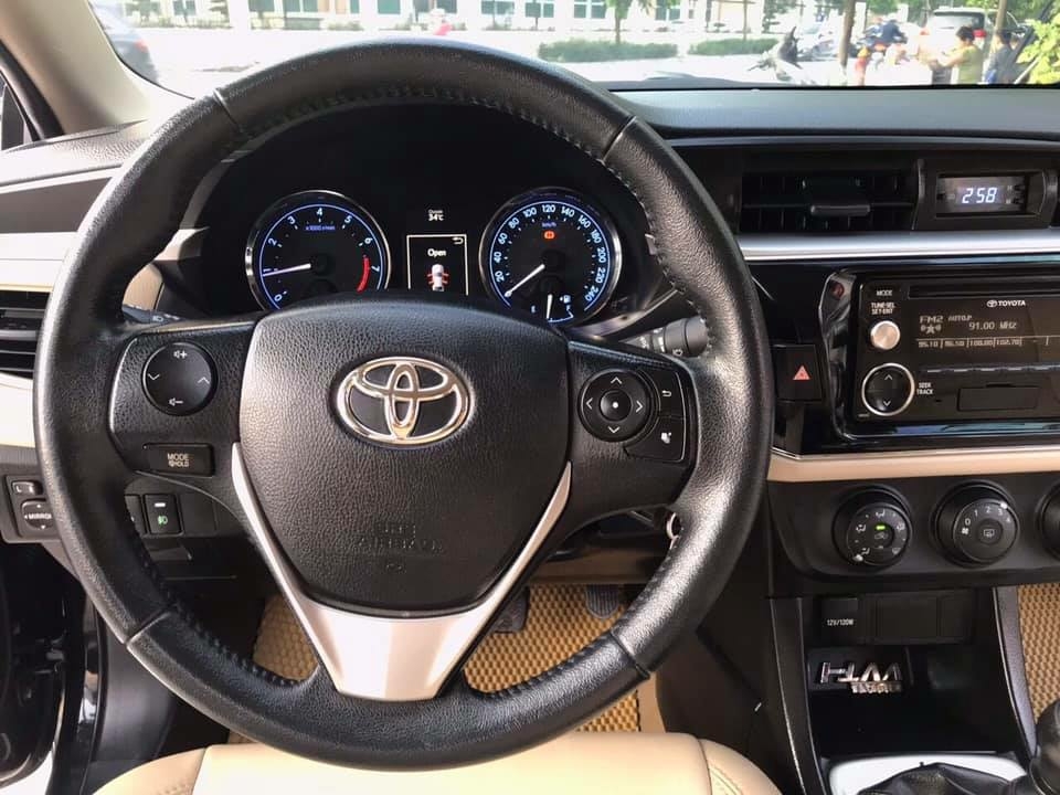 Gia đình cần bán xe Altis 2016, số sàn, màu đen gia đình sử dụng